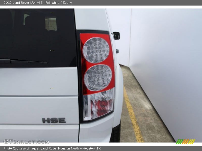 Fuji White / Ebony 2012 Land Rover LR4 HSE