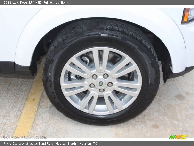 Fuji White / Ebony 2012 Land Rover LR4 HSE