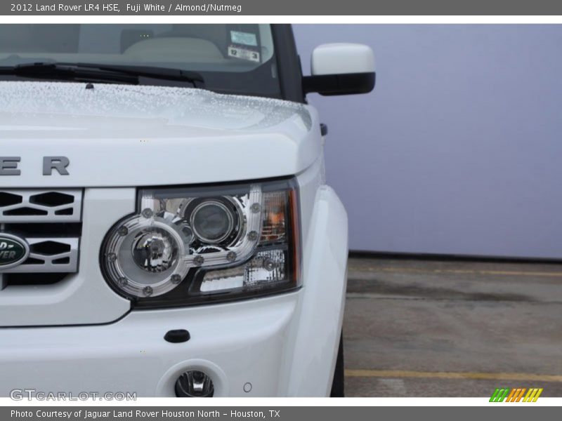 Fuji White / Almond/Nutmeg 2012 Land Rover LR4 HSE