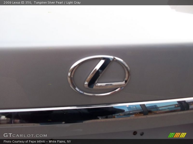 Tungsten Silver Pearl / Light Gray 2009 Lexus ES 350