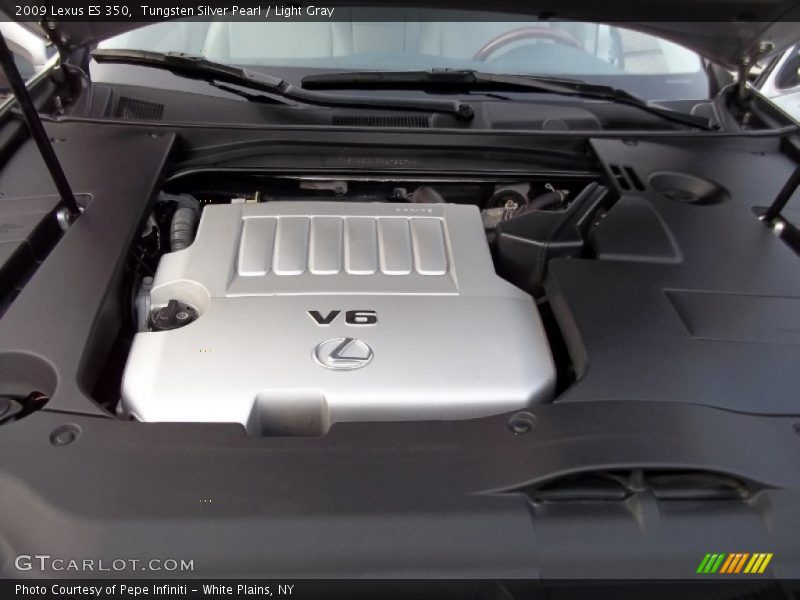 Tungsten Silver Pearl / Light Gray 2009 Lexus ES 350