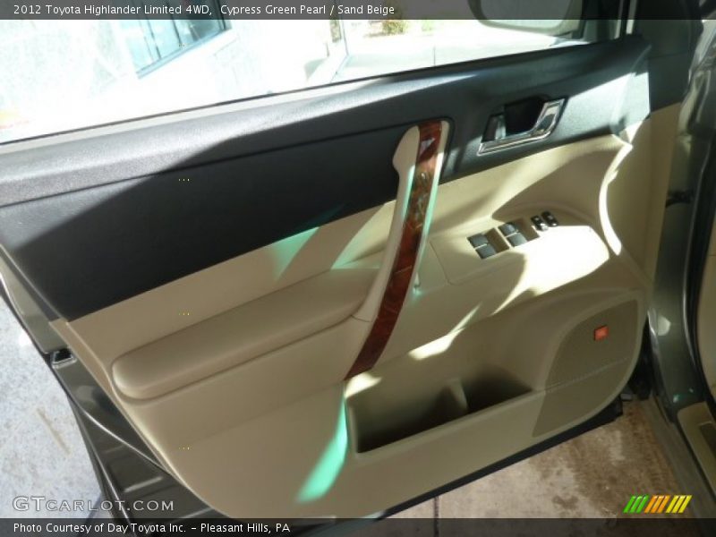 Cypress Green Pearl / Sand Beige 2012 Toyota Highlander Limited 4WD