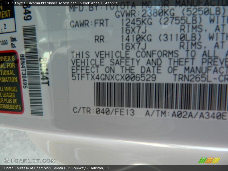Super White / Graphite 2012 Toyota Tacoma Prerunner Access cab