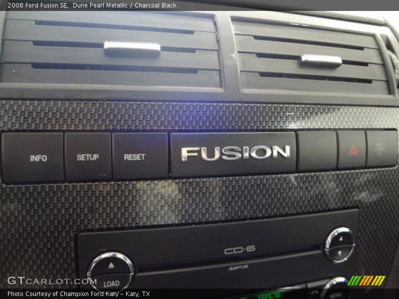 Dune Pearl Metallic / Charcoal Black 2008 Ford Fusion SE