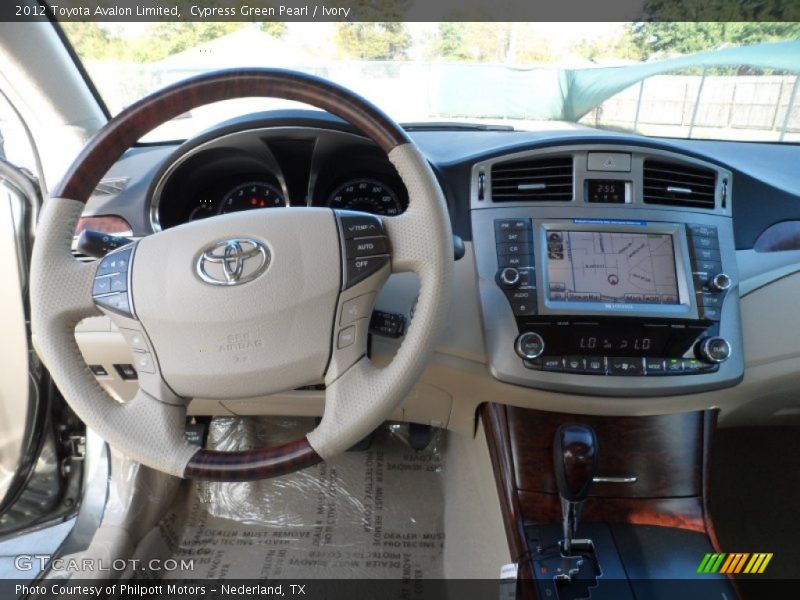 Cypress Green Pearl / Ivory 2012 Toyota Avalon Limited