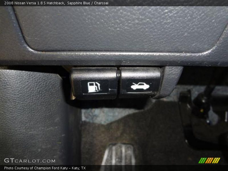 Sapphire Blue / Charcoal 2008 Nissan Versa 1.8 S Hatchback