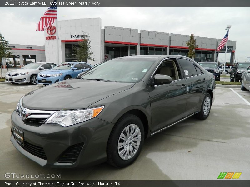 Cypress Green Pearl / Ivory 2012 Toyota Camry LE