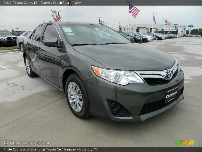 Cypress Green Pearl / Ivory 2012 Toyota Camry LE