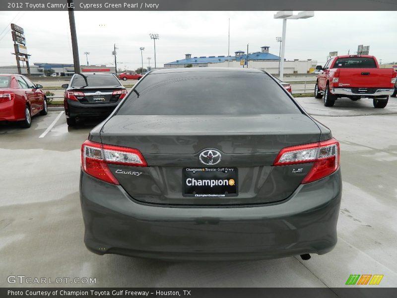 Cypress Green Pearl / Ivory 2012 Toyota Camry LE