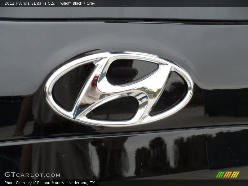  2012 Santa Fe GLS Logo