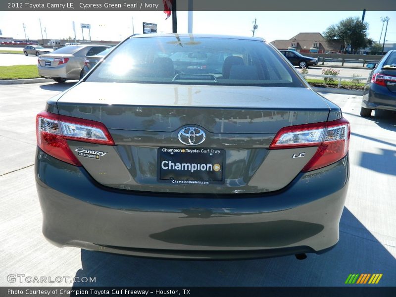 Cypress Green Pearl / Ivory 2012 Toyota Camry LE