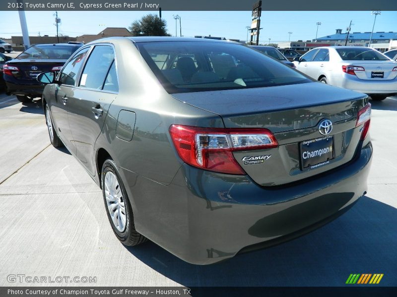 Cypress Green Pearl / Ivory 2012 Toyota Camry LE