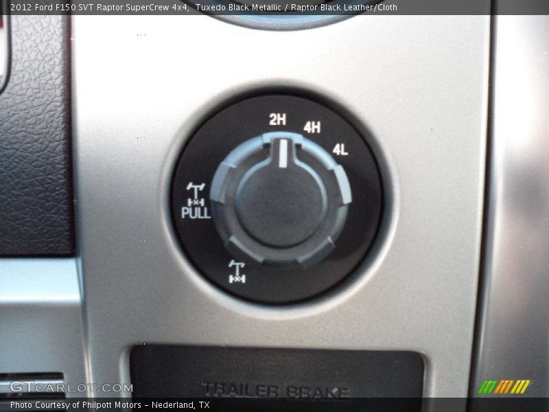 Tuxedo Black Metallic / Raptor Black Leather/Cloth 2012 Ford F150 SVT Raptor SuperCrew 4x4