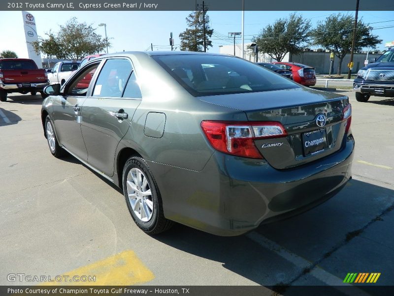 Cypress Green Pearl / Ivory 2012 Toyota Camry LE