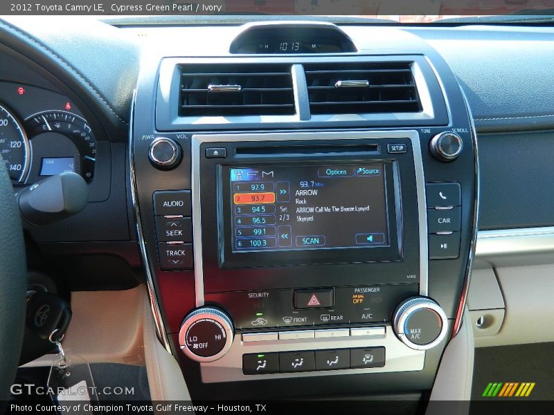 Controls of 2012 Camry LE