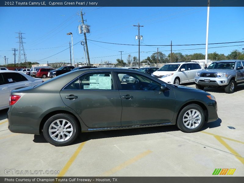 Cypress Green Pearl / Ivory 2012 Toyota Camry LE