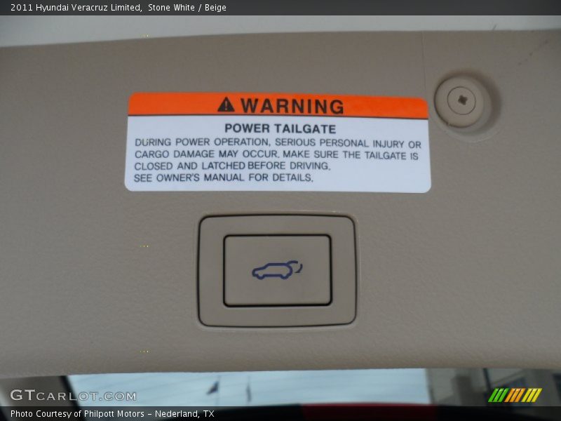 Stone White / Beige 2011 Hyundai Veracruz Limited