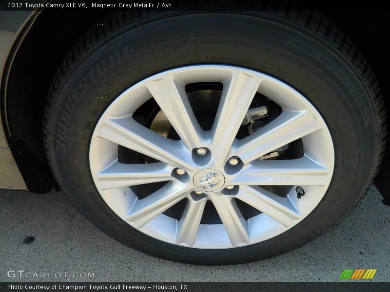 Magnetic Gray Metallic / Ash 2012 Toyota Camry XLE V6
