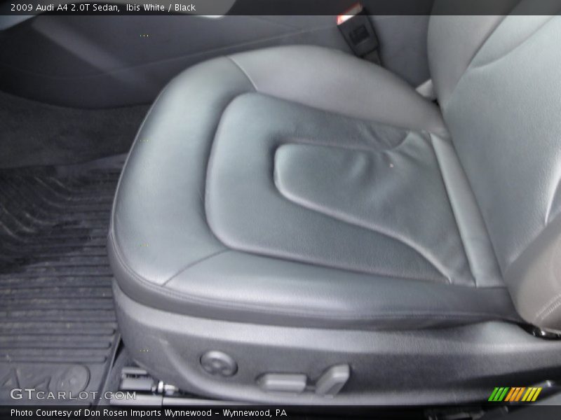 Ibis White / Black 2009 Audi A4 2.0T Sedan