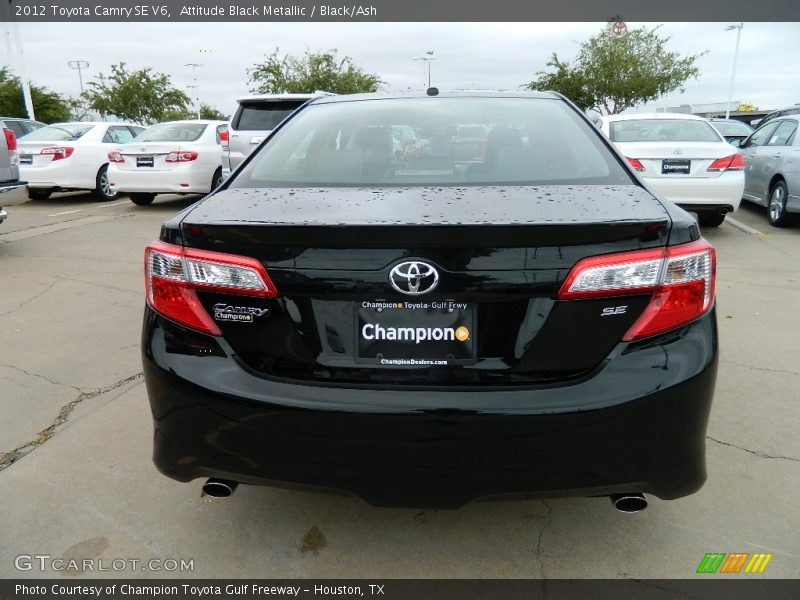Attitude Black Metallic / Black/Ash 2012 Toyota Camry SE V6