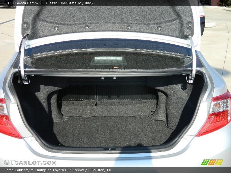 Classic Silver Metallic / Black 2012 Toyota Camry SE