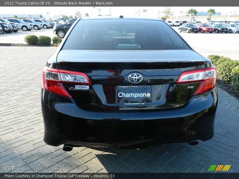 Attitude Black Metallic / Black/Ash 2012 Toyota Camry SE V6