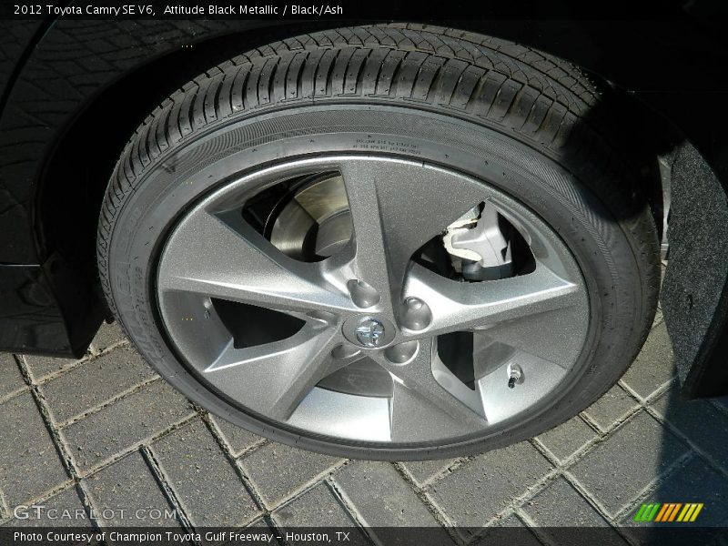 Attitude Black Metallic / Black/Ash 2012 Toyota Camry SE V6