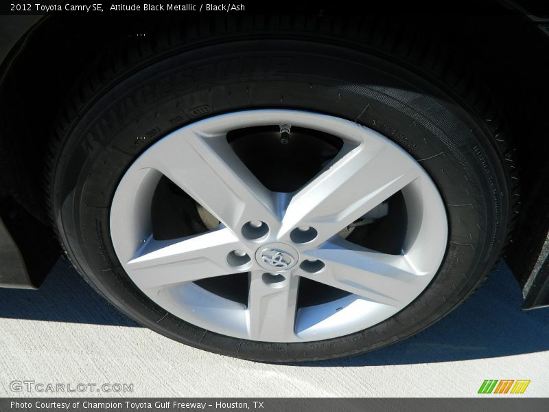 Attitude Black Metallic / Black/Ash 2012 Toyota Camry SE