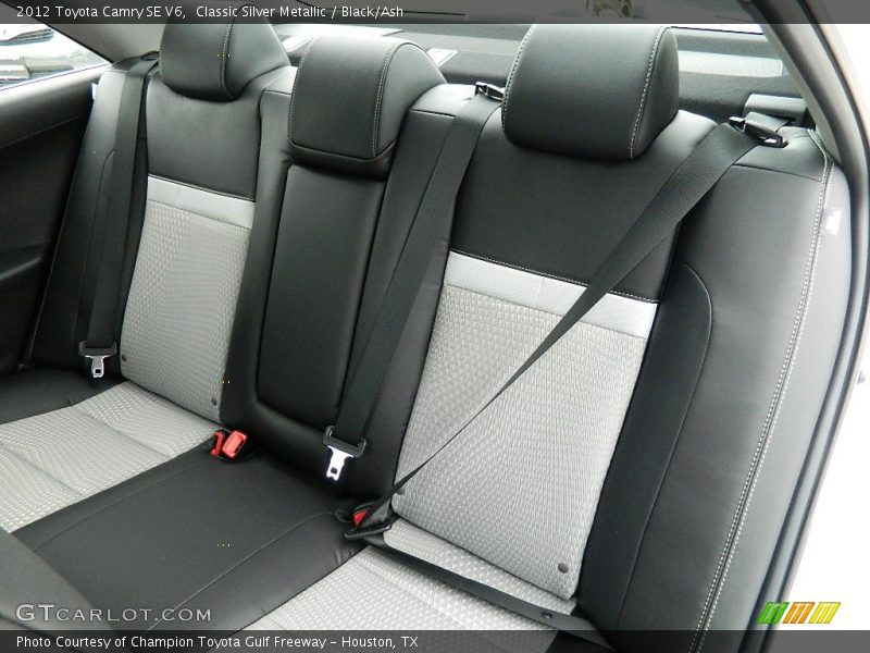 Classic Silver Metallic / Black/Ash 2012 Toyota Camry SE V6