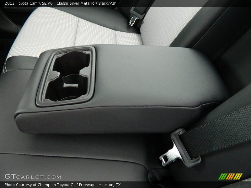 Classic Silver Metallic / Black/Ash 2012 Toyota Camry SE V6