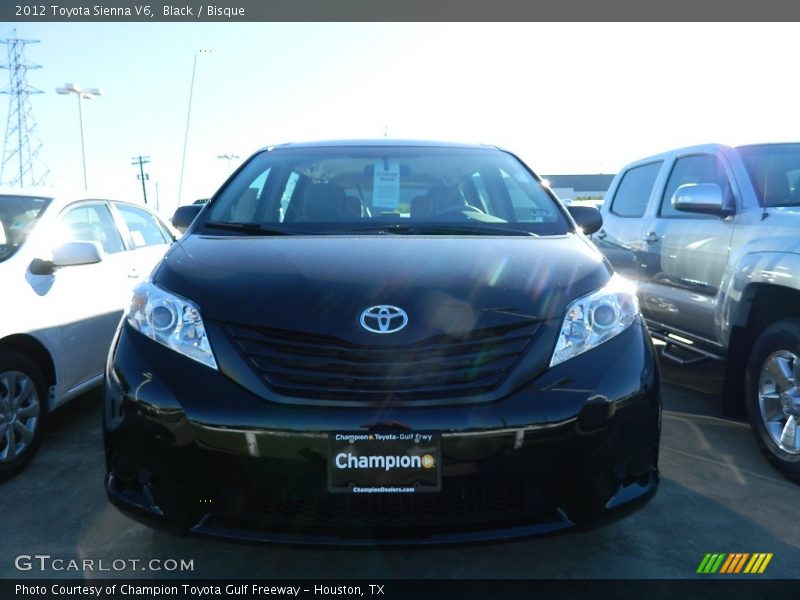 Black / Bisque 2012 Toyota Sienna V6