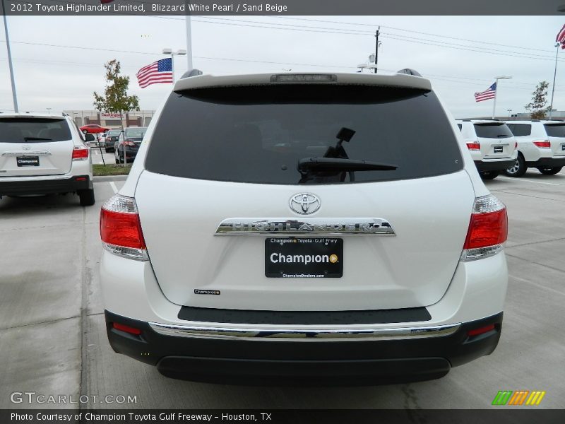 Blizzard White Pearl / Sand Beige 2012 Toyota Highlander Limited