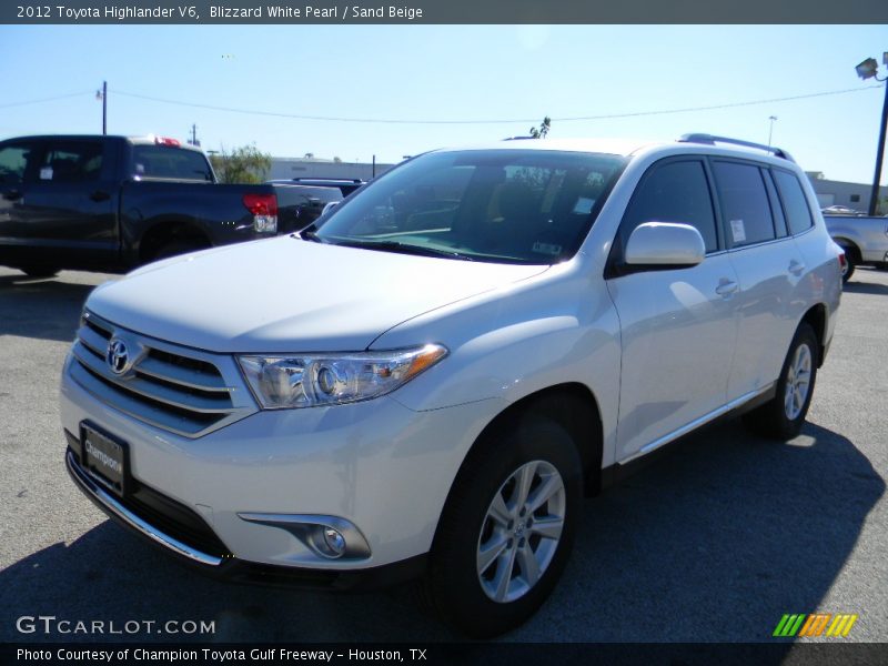 Blizzard White Pearl / Sand Beige 2012 Toyota Highlander V6