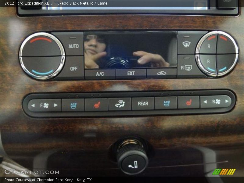 Tuxedo Black Metallic / Camel 2012 Ford Expedition XLT