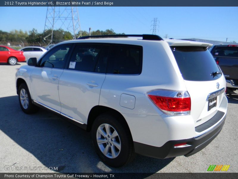 Blizzard White Pearl / Sand Beige 2012 Toyota Highlander V6