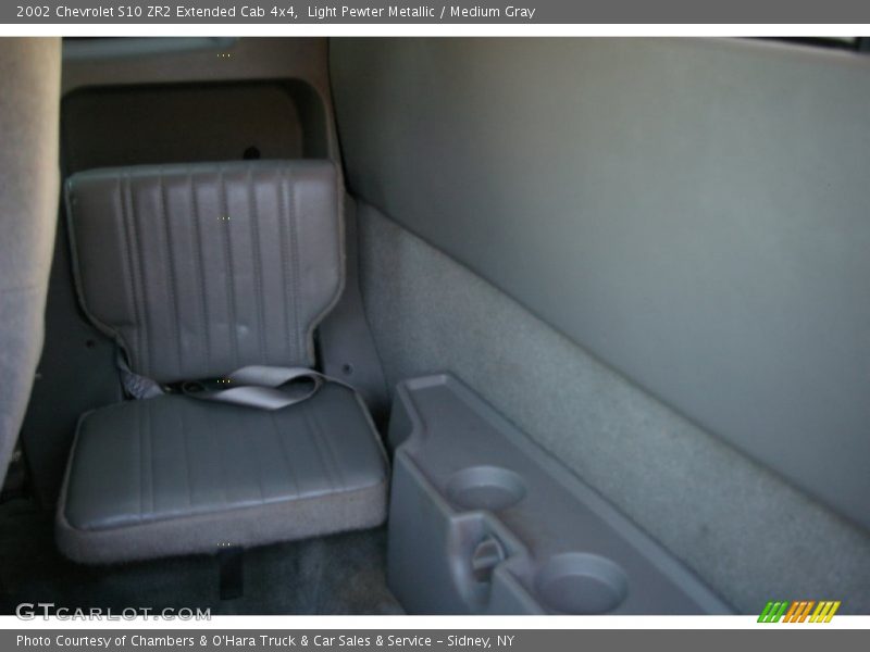 Light Pewter Metallic / Medium Gray 2002 Chevrolet S10 ZR2 Extended Cab 4x4