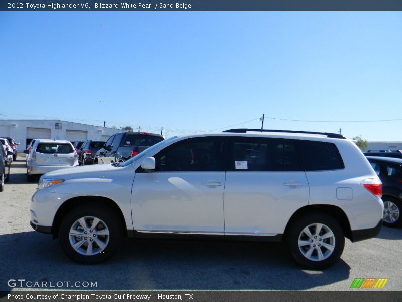 Blizzard White Pearl / Sand Beige 2012 Toyota Highlander V6