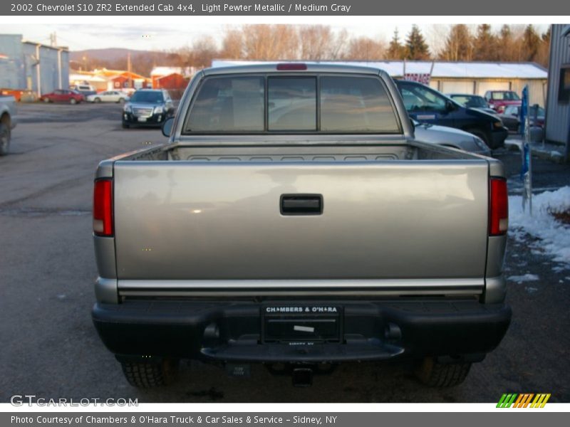 Light Pewter Metallic / Medium Gray 2002 Chevrolet S10 ZR2 Extended Cab 4x4