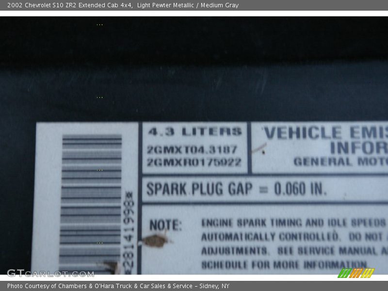 Light Pewter Metallic / Medium Gray 2002 Chevrolet S10 ZR2 Extended Cab 4x4