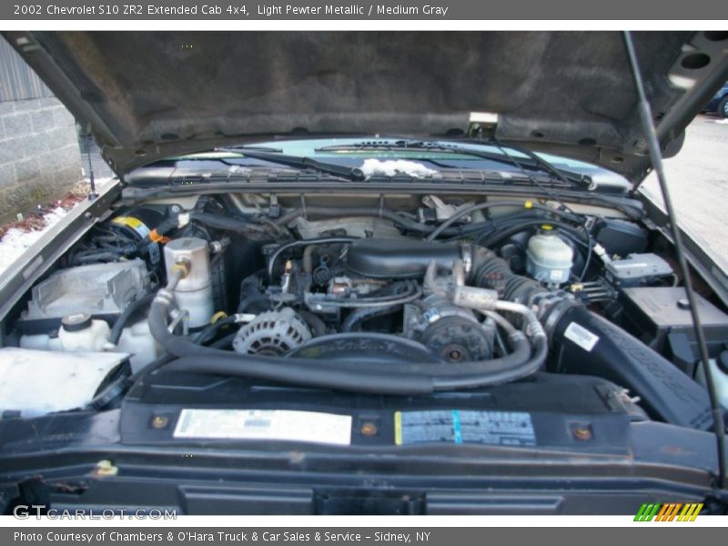 Light Pewter Metallic / Medium Gray 2002 Chevrolet S10 ZR2 Extended Cab 4x4
