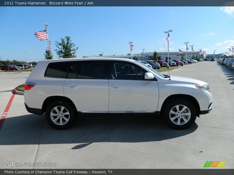 Blizzard White Pearl / Ash 2012 Toyota Highlander