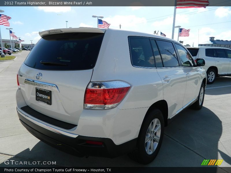 Blizzard White Pearl / Ash 2012 Toyota Highlander