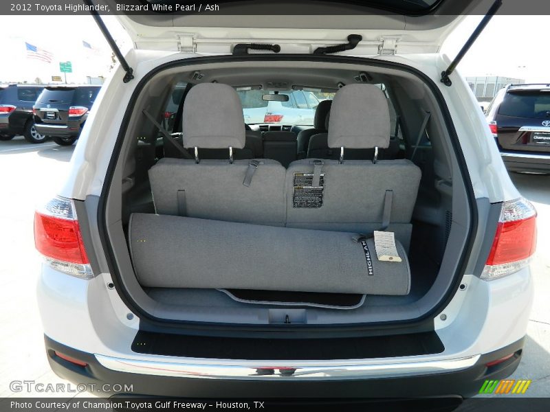 Blizzard White Pearl / Ash 2012 Toyota Highlander