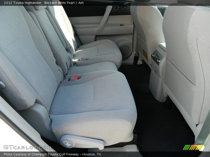 Blizzard White Pearl / Ash 2012 Toyota Highlander