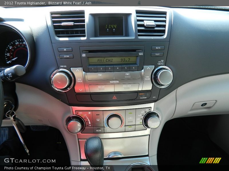 Blizzard White Pearl / Ash 2012 Toyota Highlander