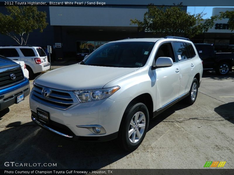 Blizzard White Pearl / Sand Beige 2012 Toyota Highlander
