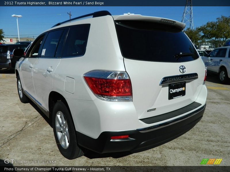 Blizzard White Pearl / Sand Beige 2012 Toyota Highlander