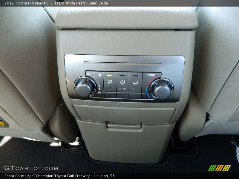 Blizzard White Pearl / Sand Beige 2012 Toyota Highlander