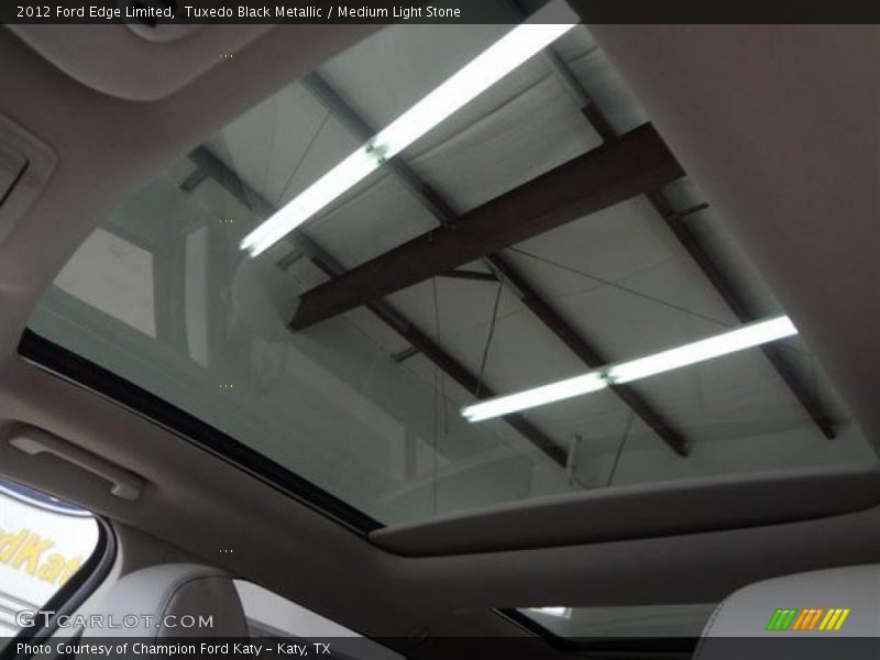 Tuxedo Black Metallic / Medium Light Stone 2012 Ford Edge Limited