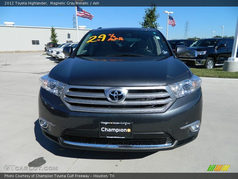 Magnetic Gray Metallic / Ash 2012 Toyota Highlander
